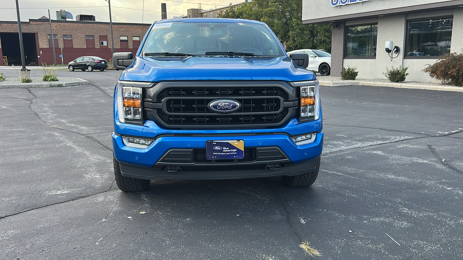 2021 Ford F-150 XLT 2