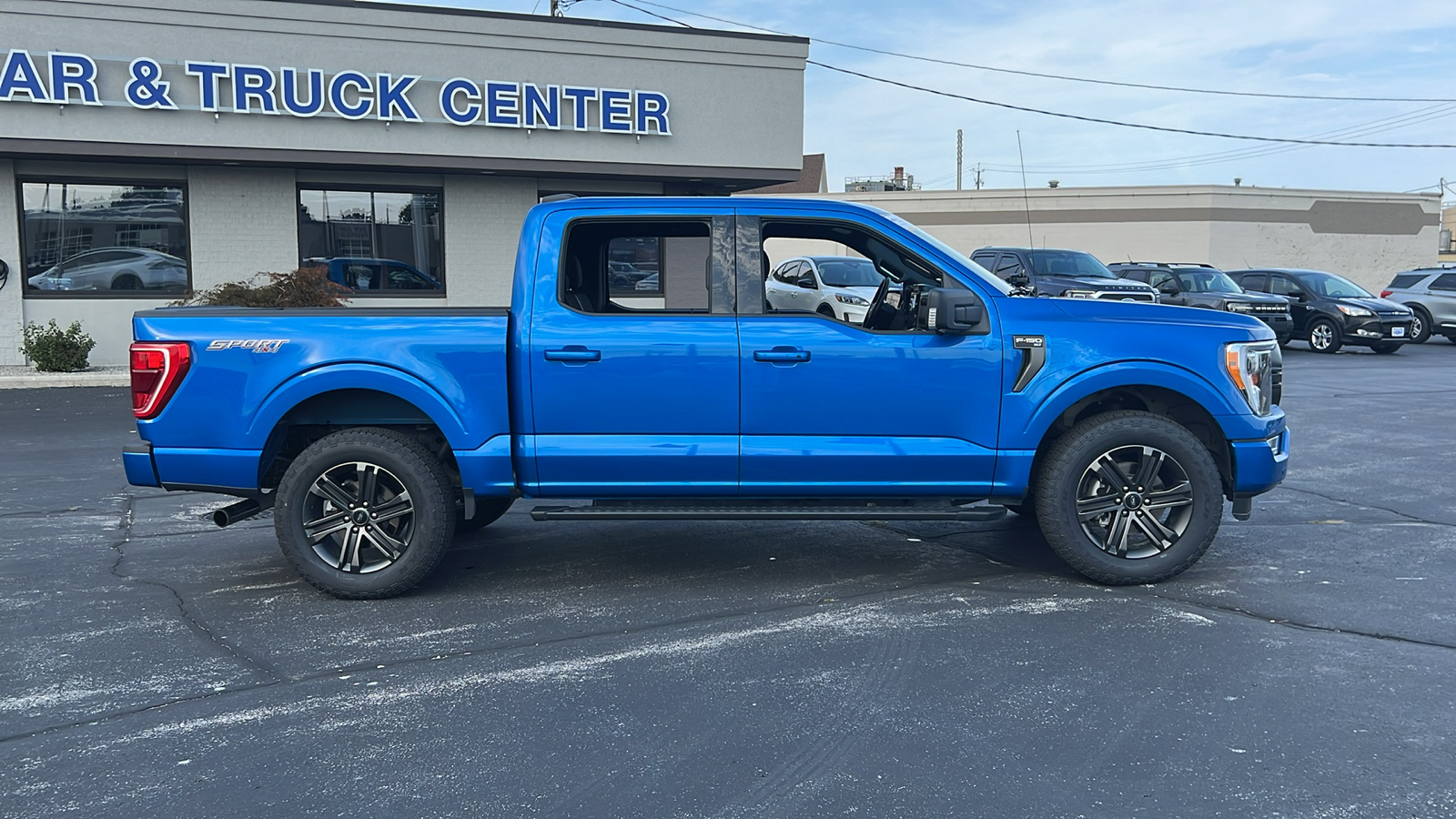 2021 Ford F-150 XLT 4