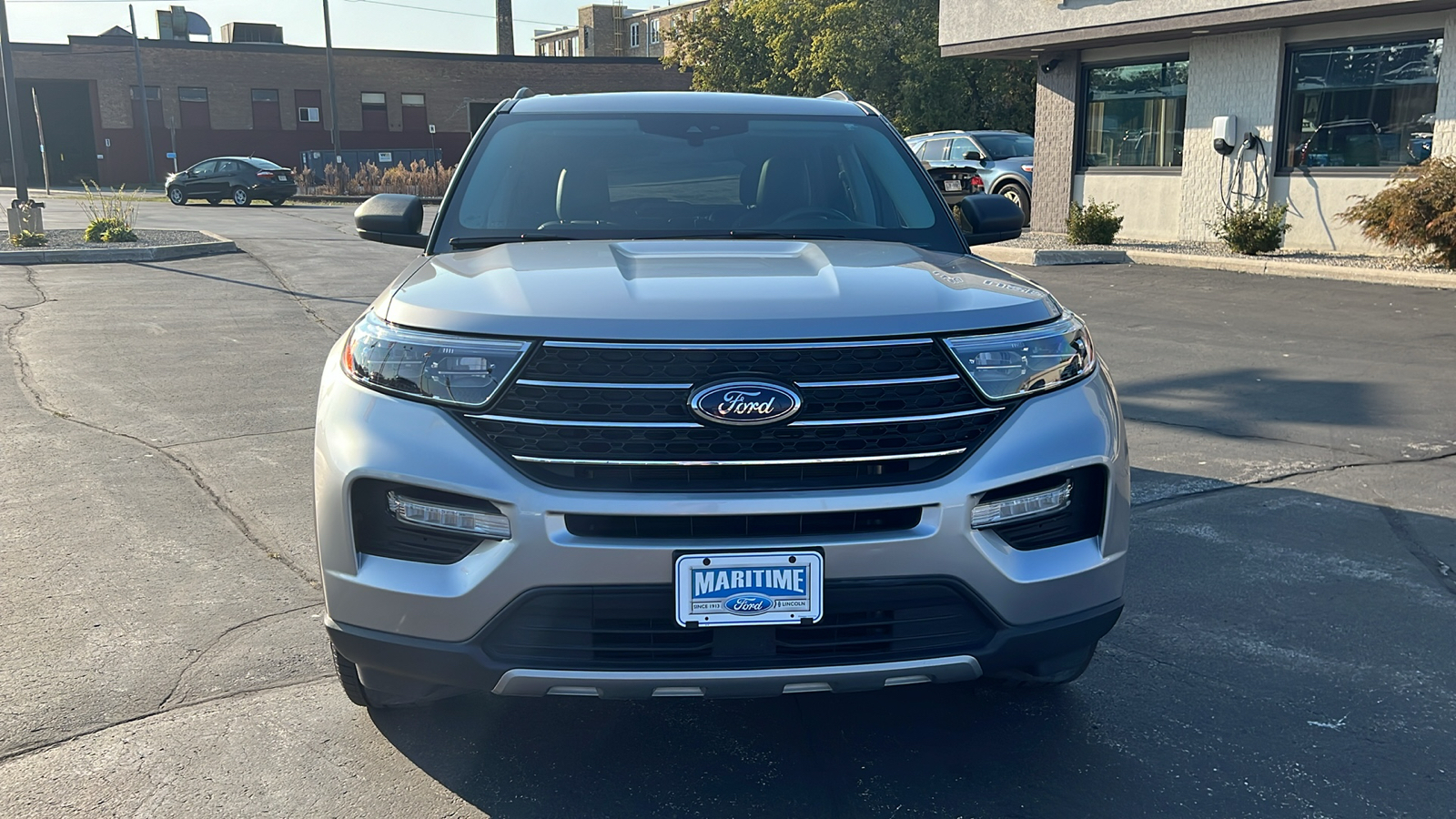 2021 Ford Explorer XLT 2