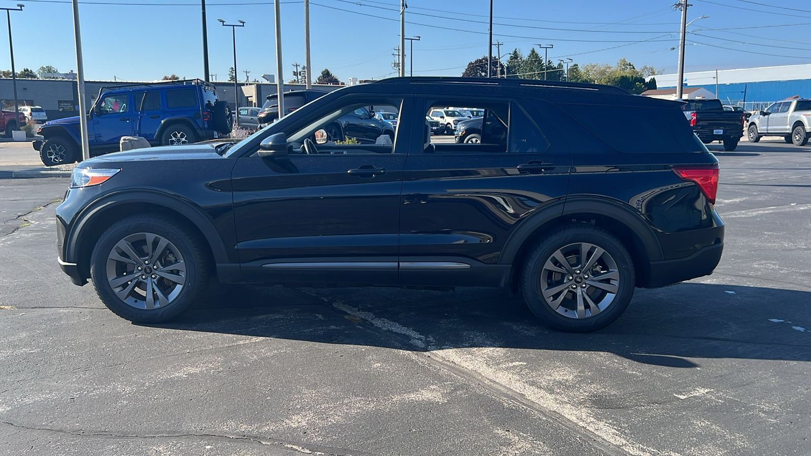 2022 Ford Explorer XLT 8