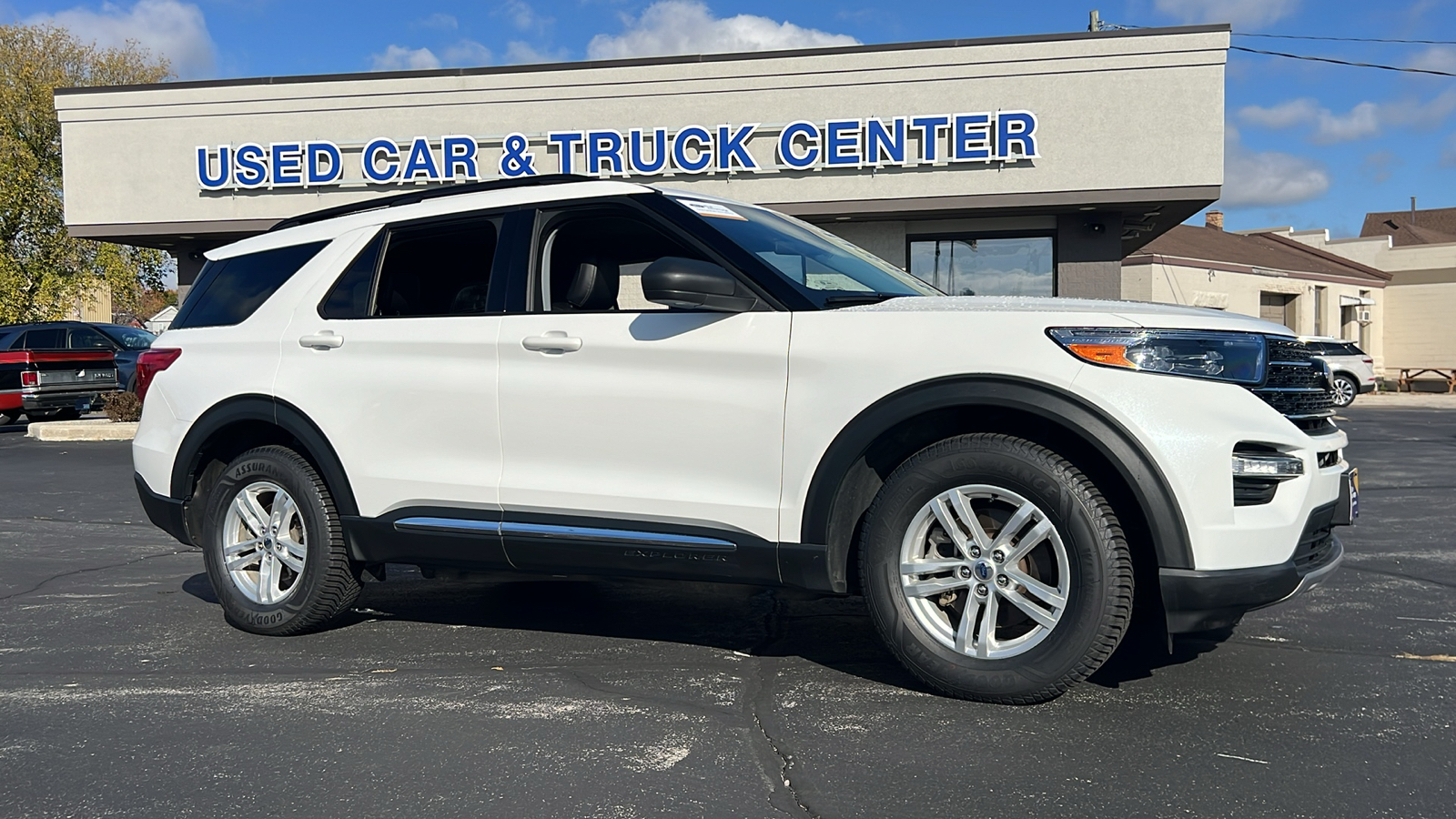 2021 Ford Explorer XLT 1