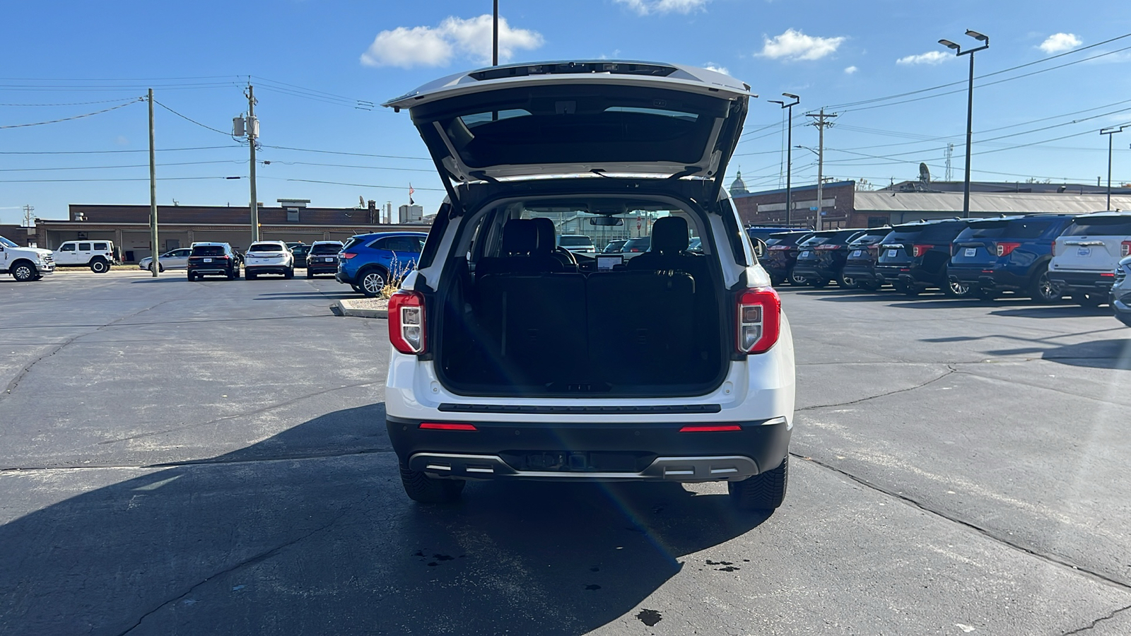 2021 Ford Explorer XLT 32