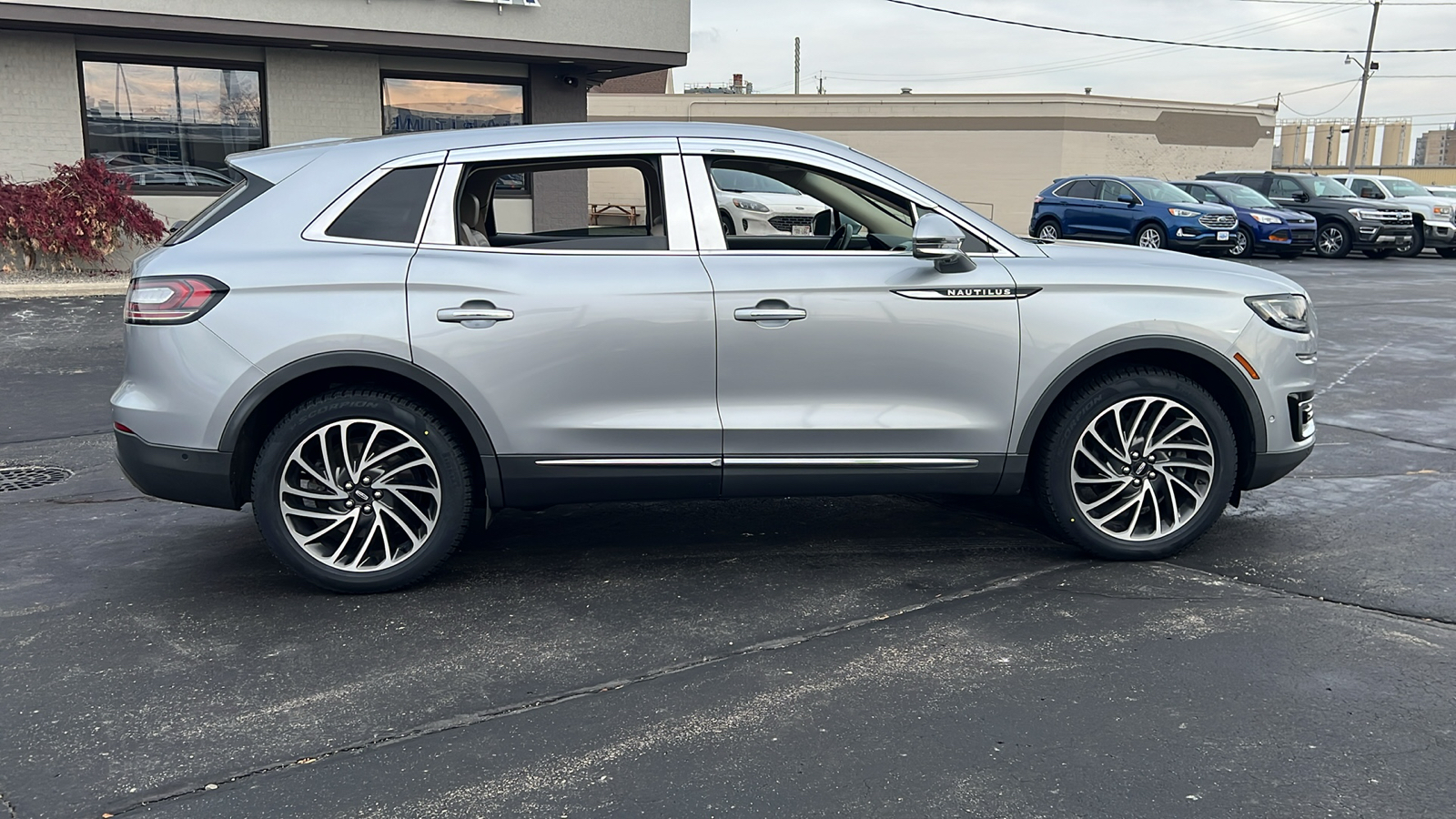 2020 Lincoln Nautilus Reserve 4