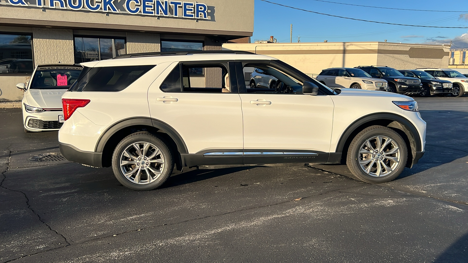 2021 Ford Explorer XLT 4