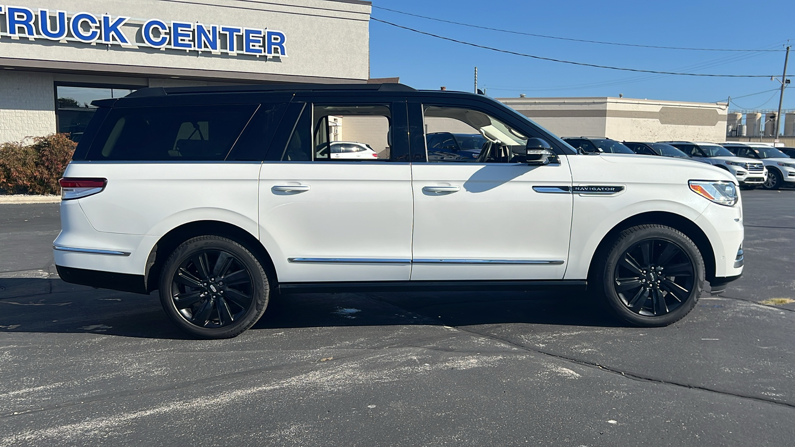 2022 Lincoln Navigator L Black Label 4