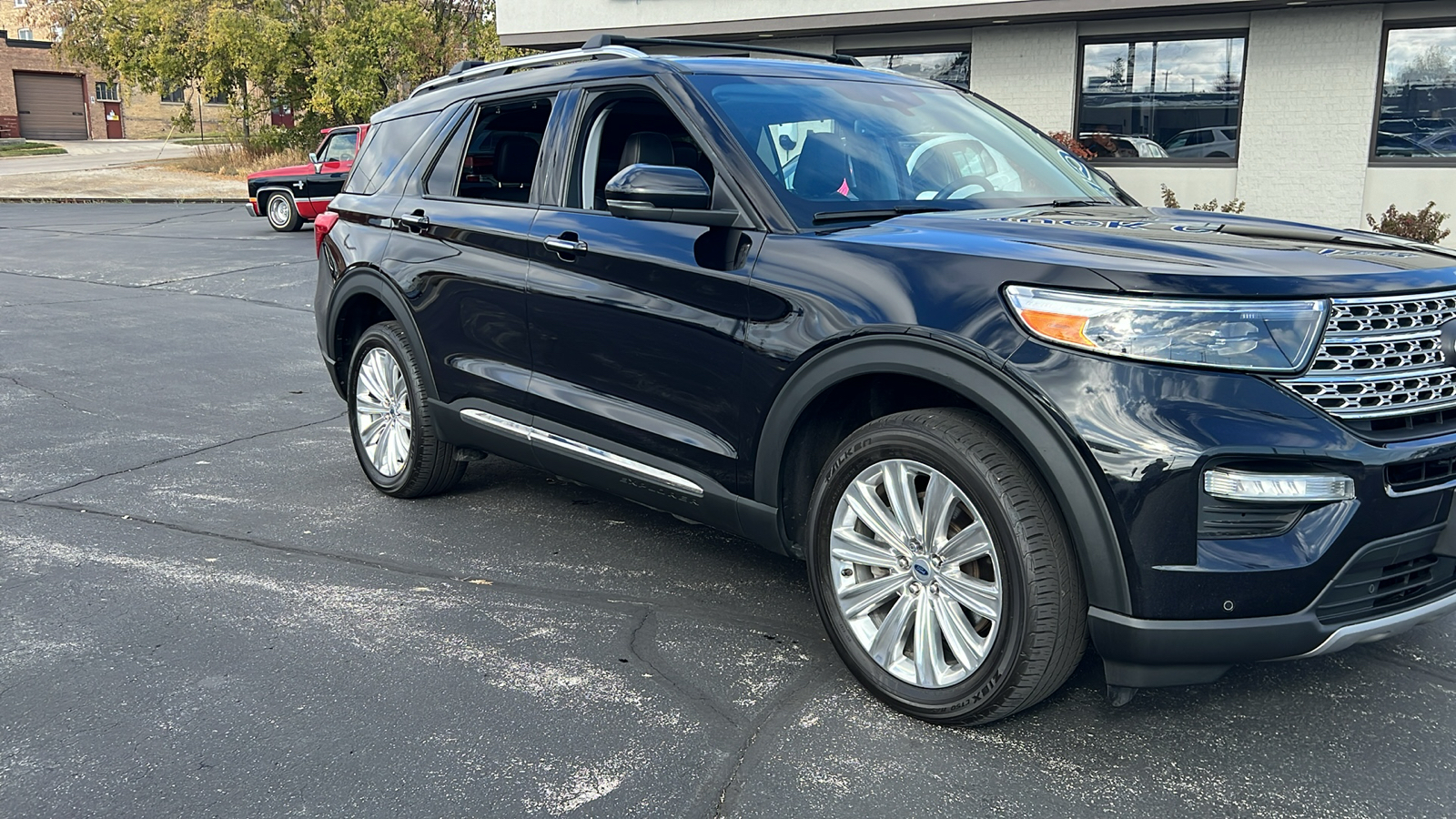 2021 Ford Explorer Limited 3