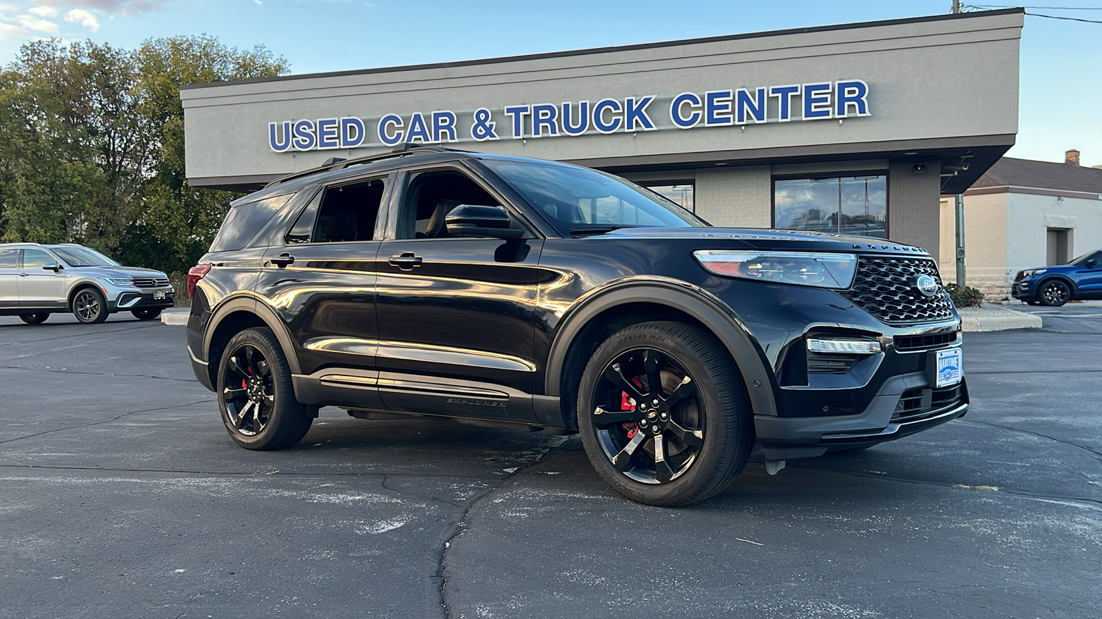 2021 Ford Explorer ST 1