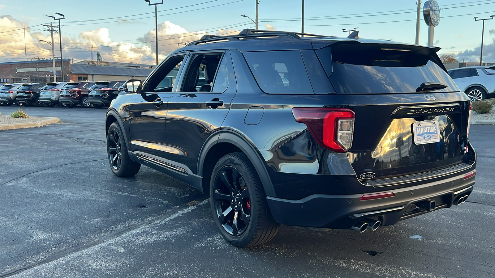 2021 Ford Explorer ST 7