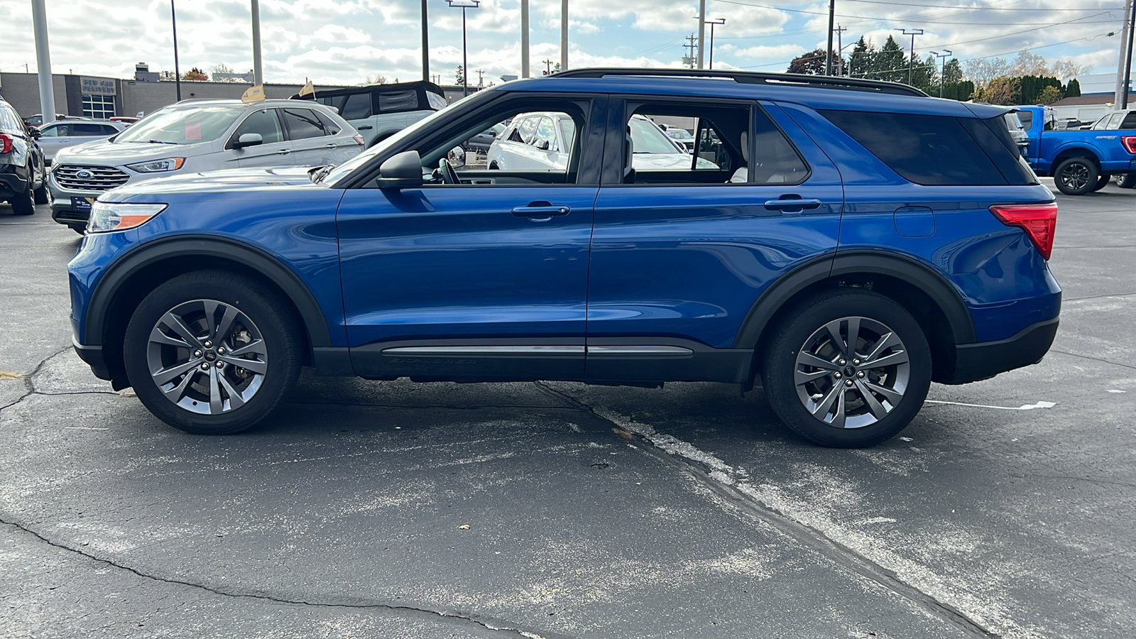 2021 Ford Explorer XLT 8