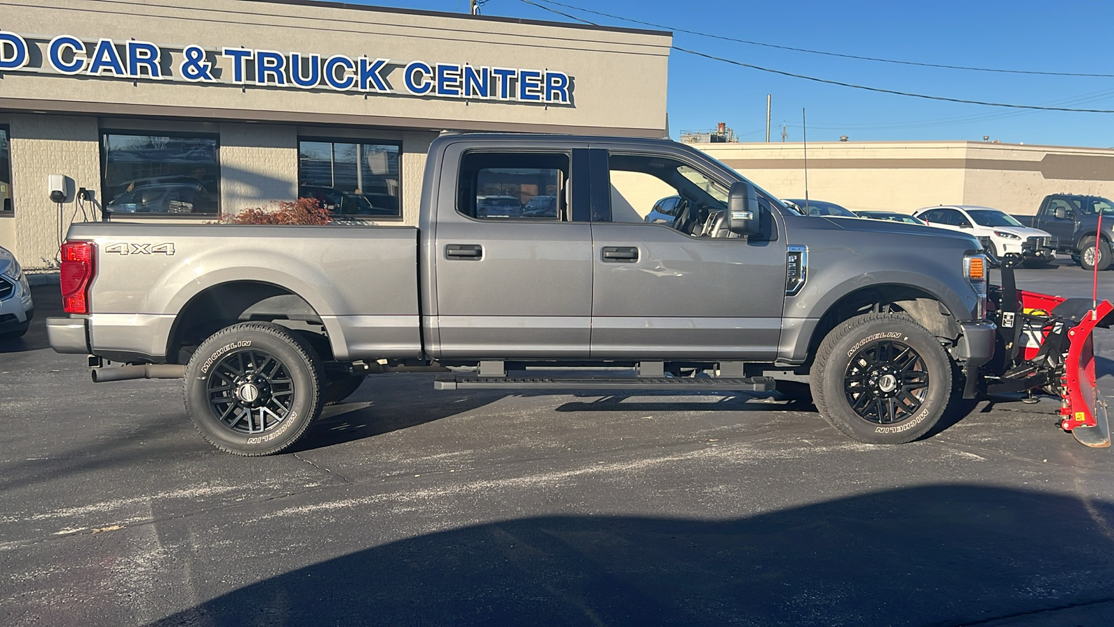 2022 Ford Super Duty F-250 SRW XLT 4