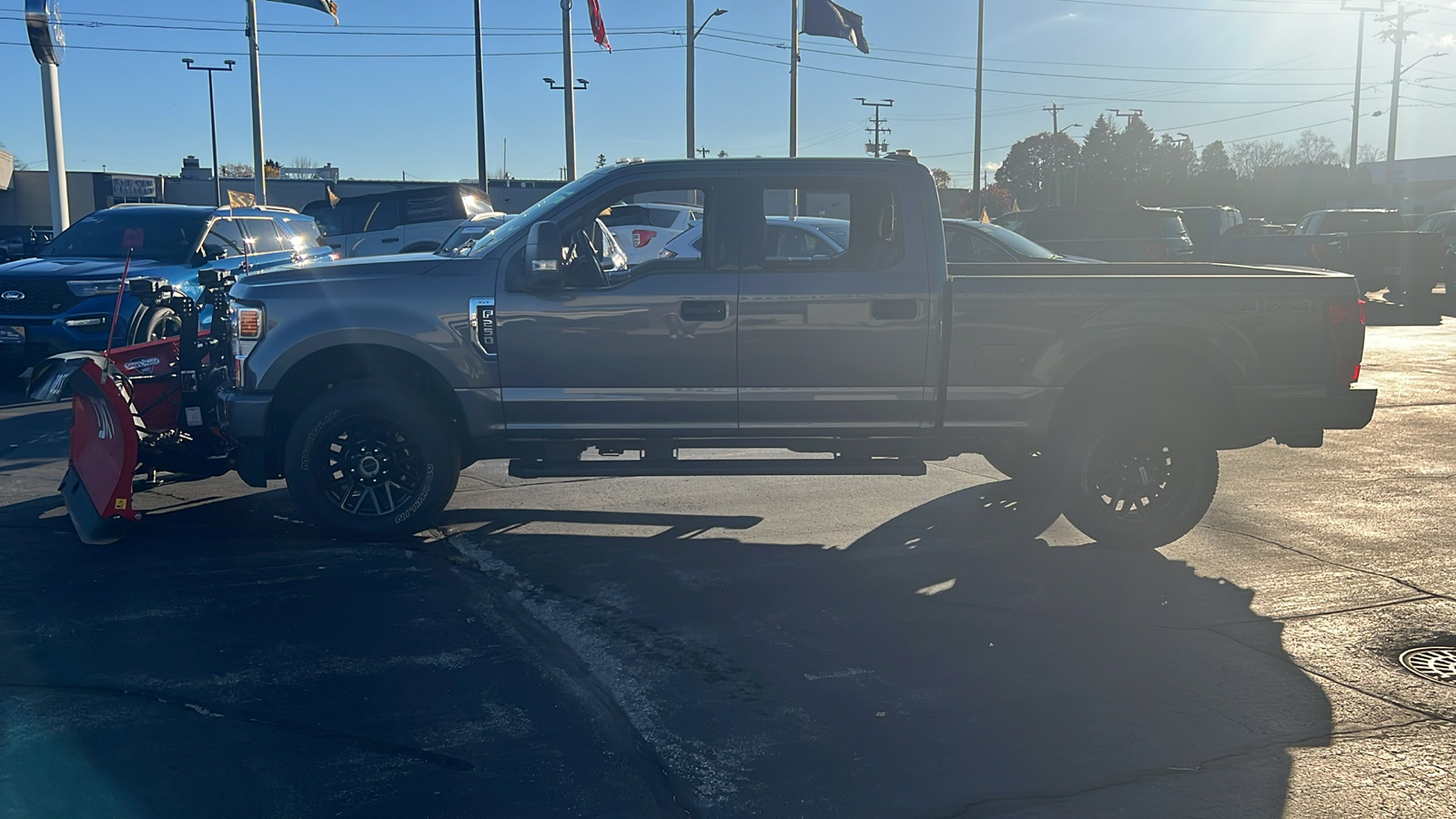 2022 Ford Super Duty F-250 SRW XLT 8