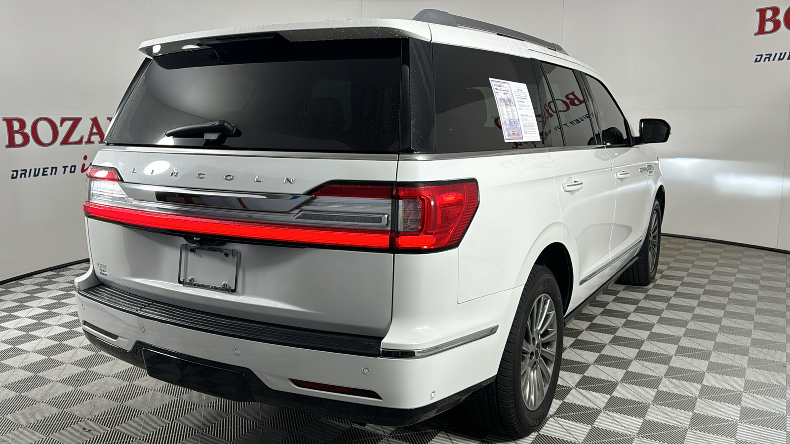 2020 Lincoln Navigator Standard 7