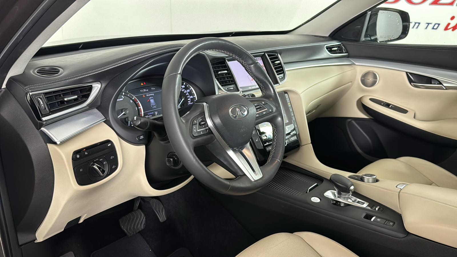 2019 INFINITI QX50 ESSENTIAL 15