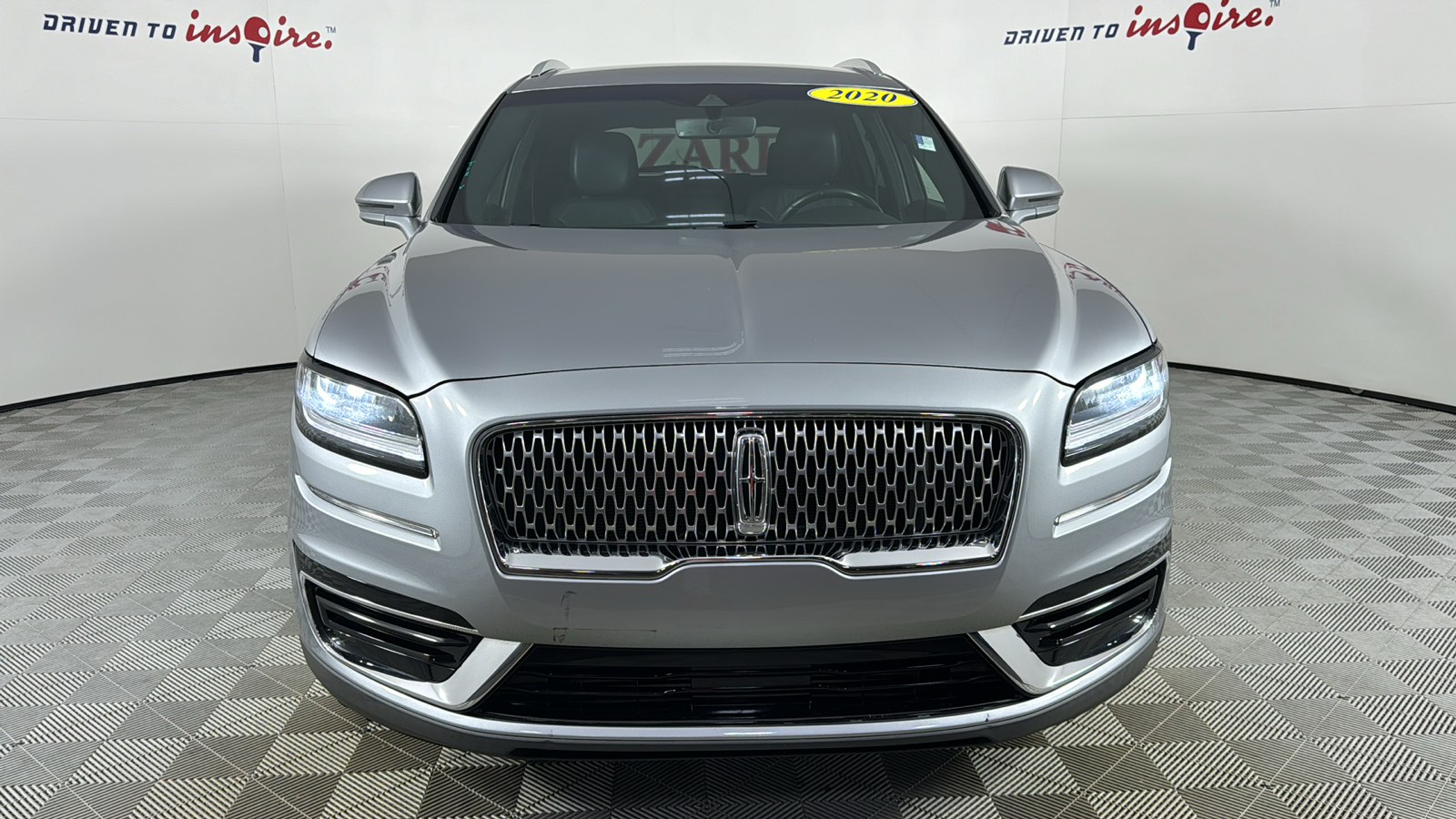 2020 Lincoln Nautilus Standard 2