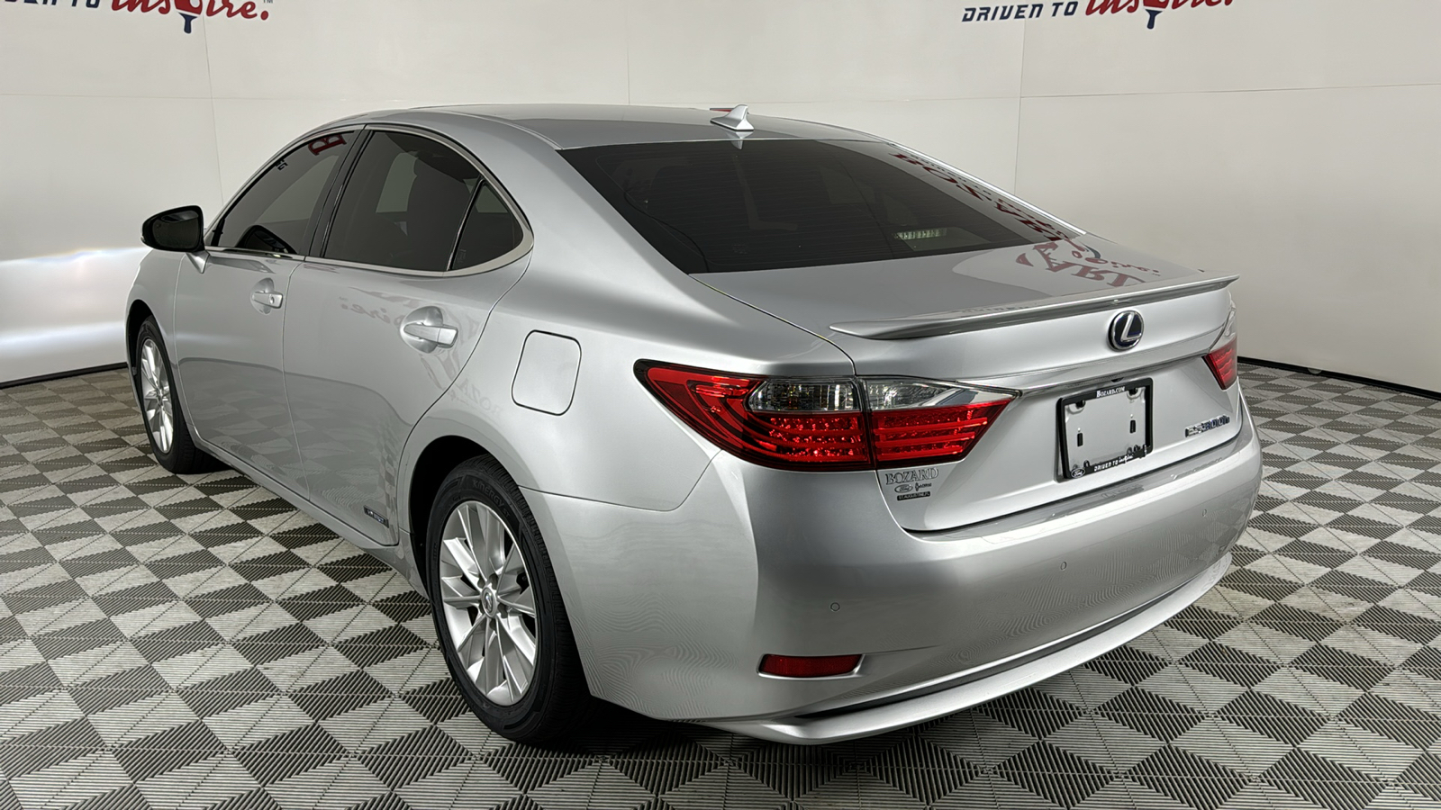 2014 Lexus ES 300h 5