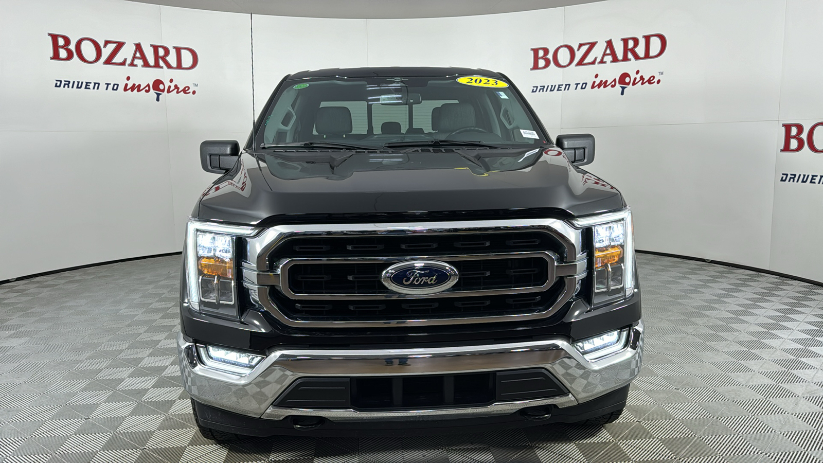 2023 Ford F-150 XLT 2