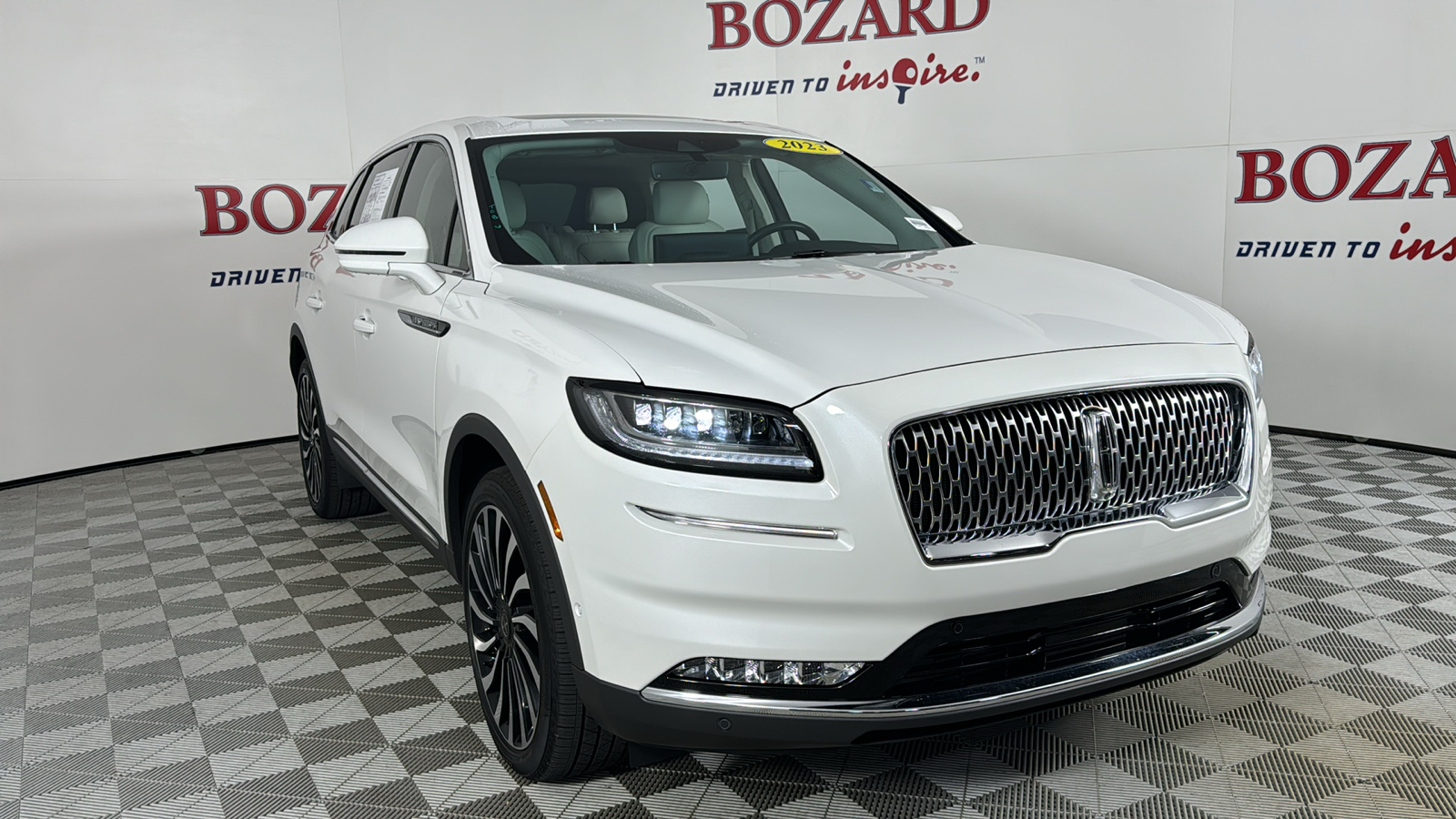 2023 Lincoln Nautilus Black Label 1