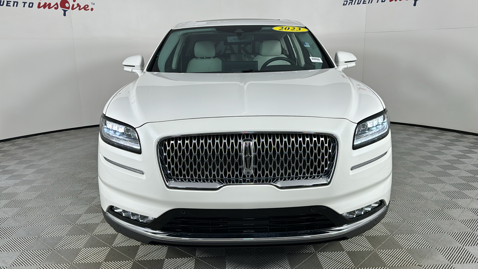 2023 Lincoln Nautilus Black Label 2