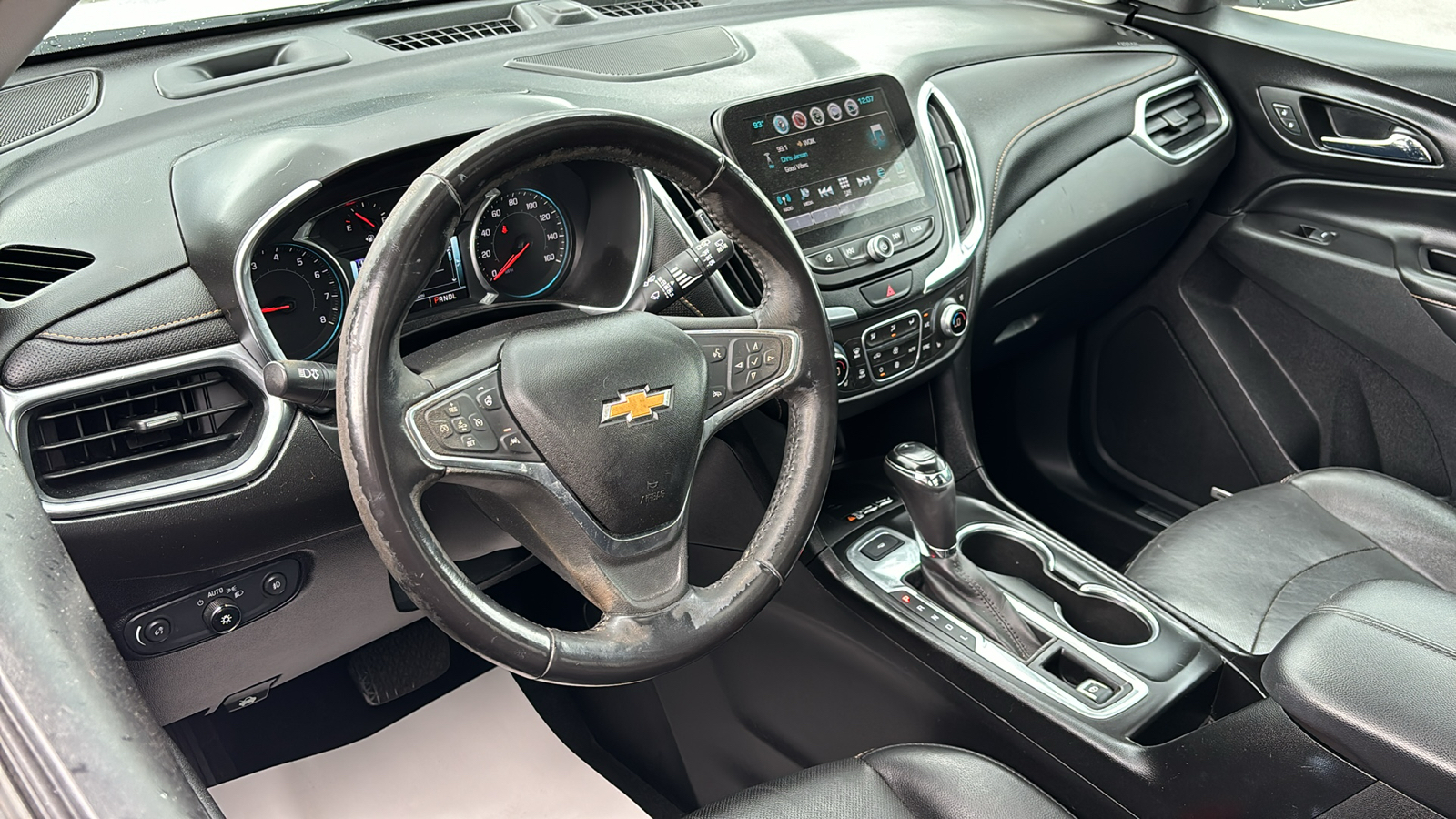 2018 Chevrolet Equinox Premier 8