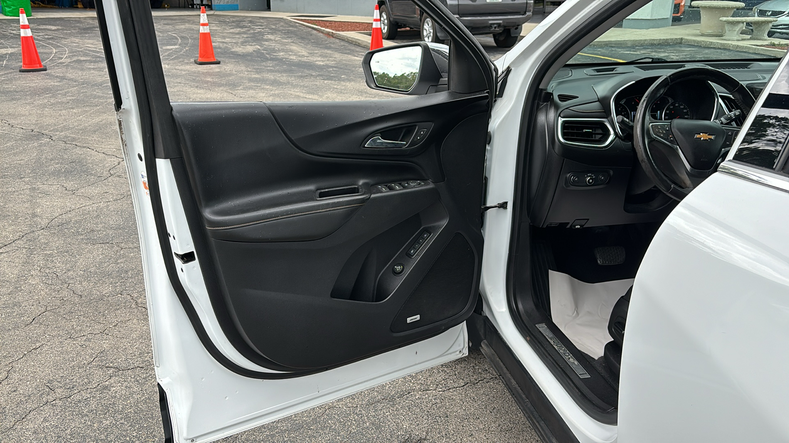 2018 Chevrolet Equinox Premier 10