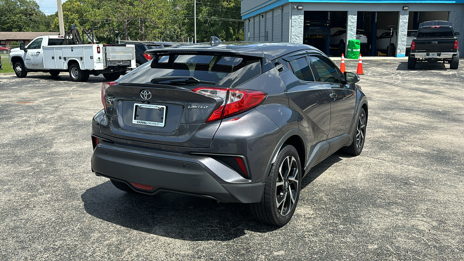 2019 Toyota C-HR Limited 32