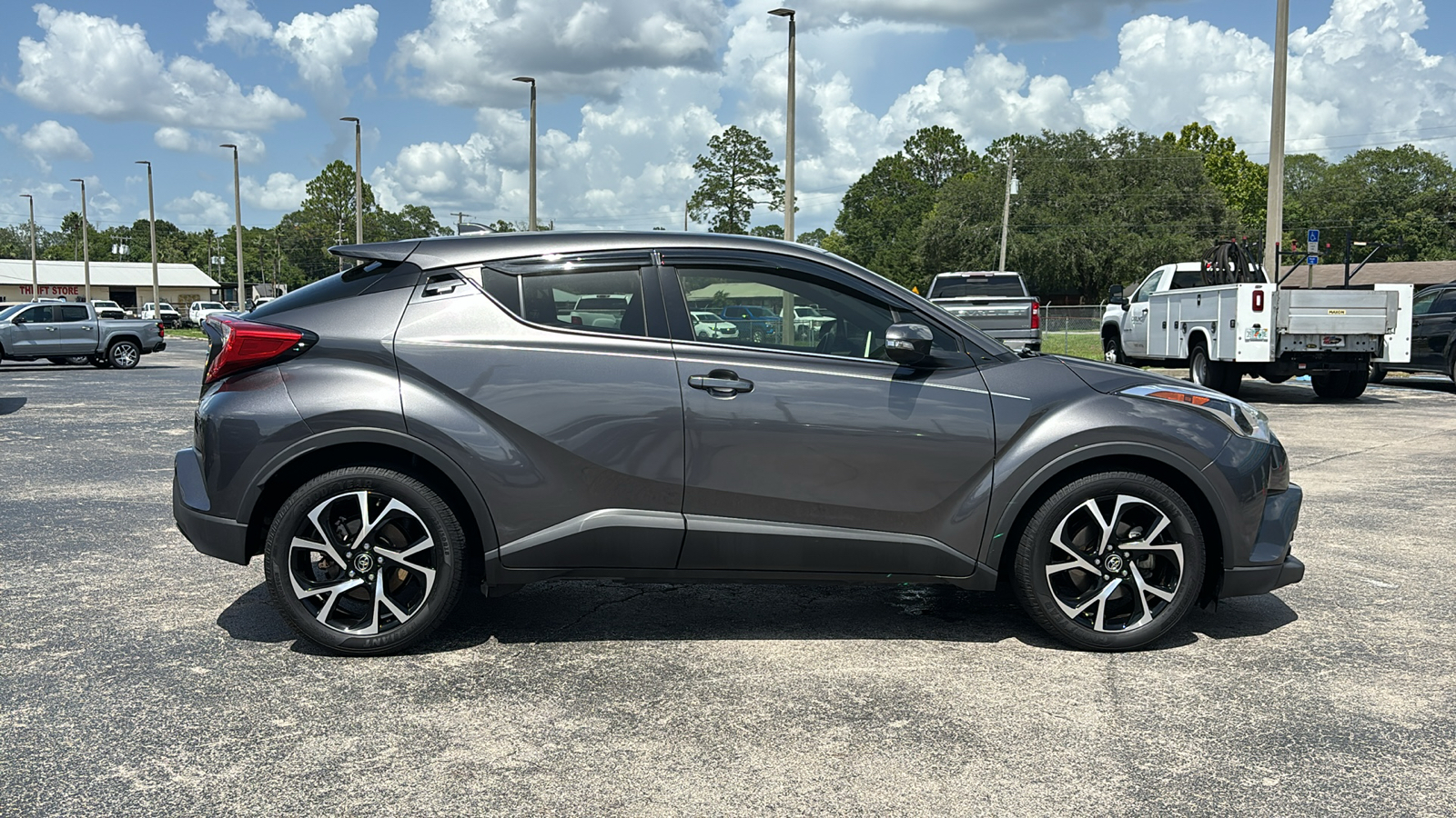 2019 Toyota C-HR Limited 33