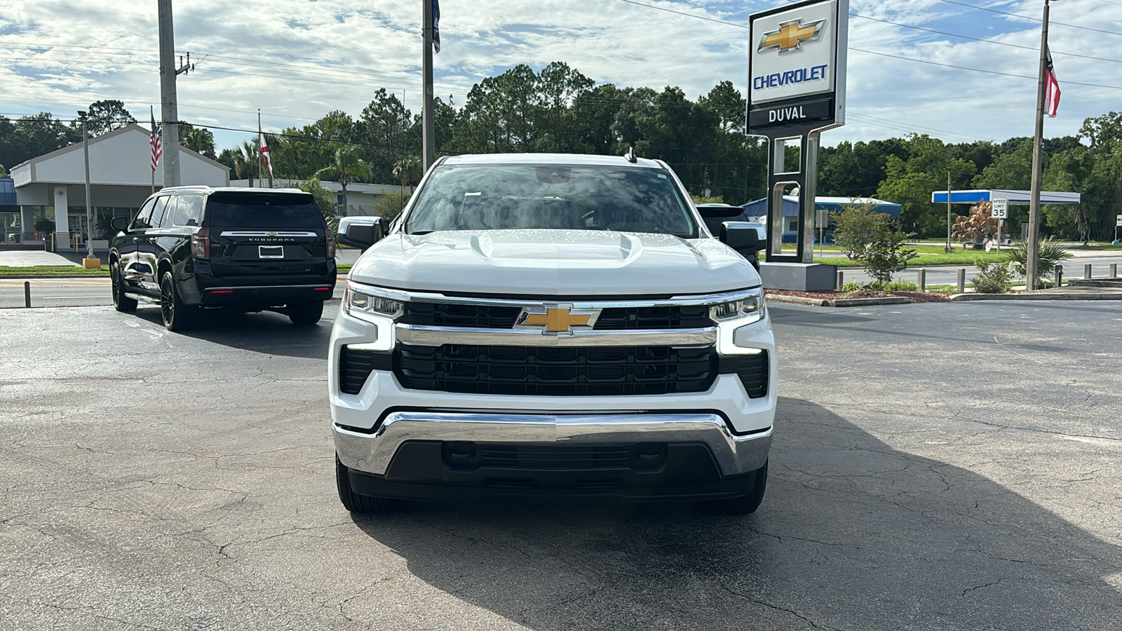 2023 Chevrolet Silverado 1500 LT 2