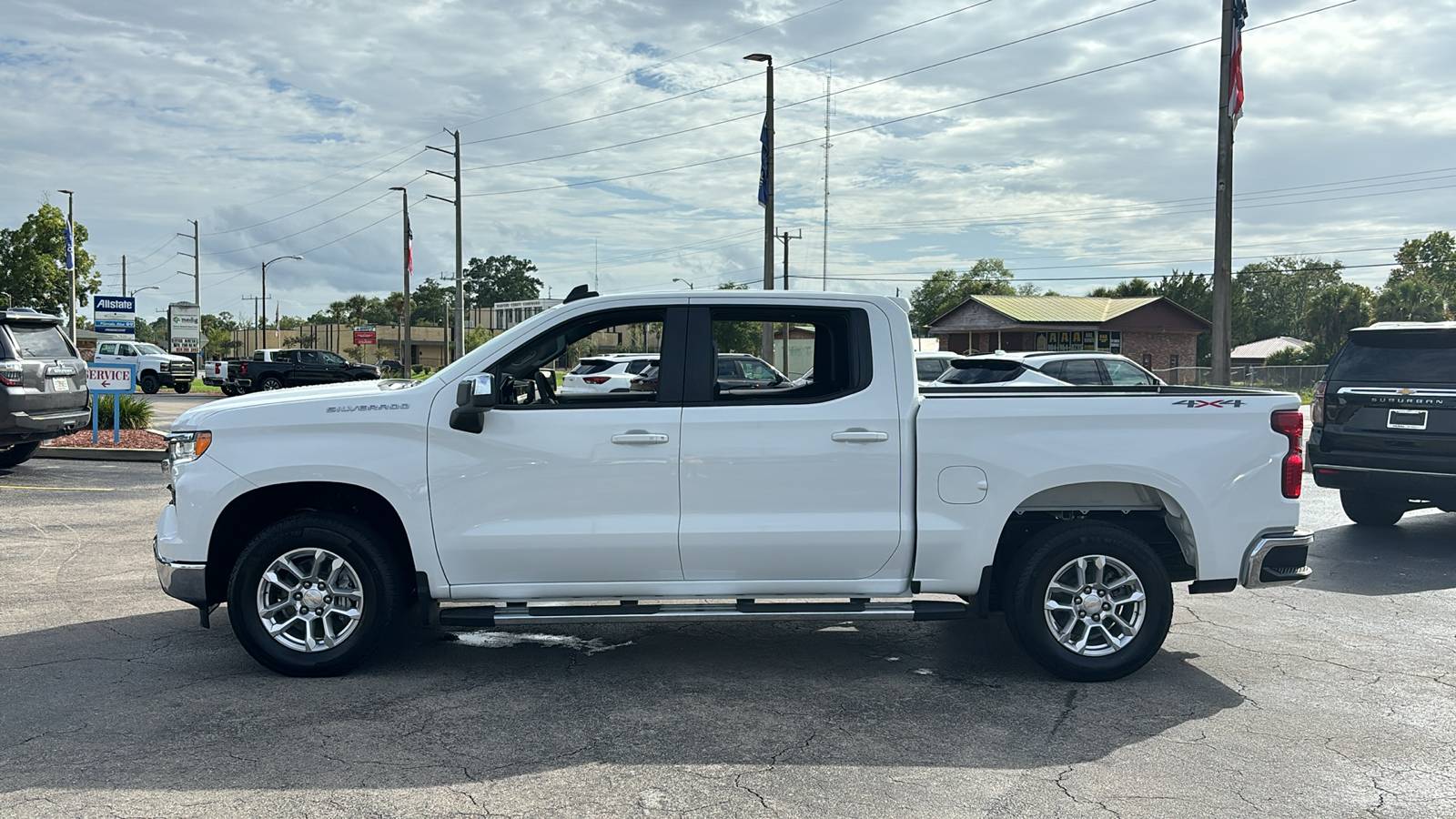 2023 Chevrolet Silverado 1500 LT 4