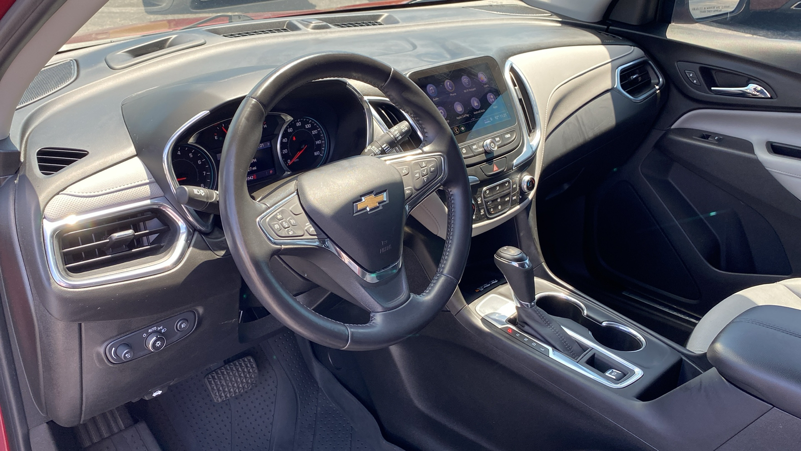 2020 Chevrolet Equinox Premier 10