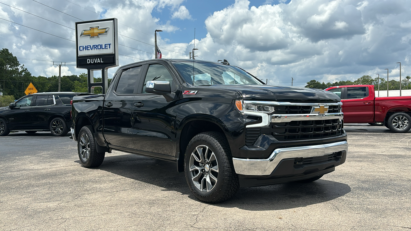 2024 Chevrolet Silverado 1500 LT 1