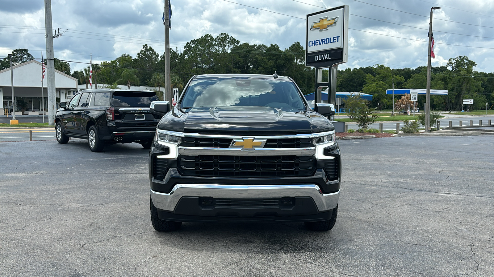 2024 Chevrolet Silverado 1500 LT 2