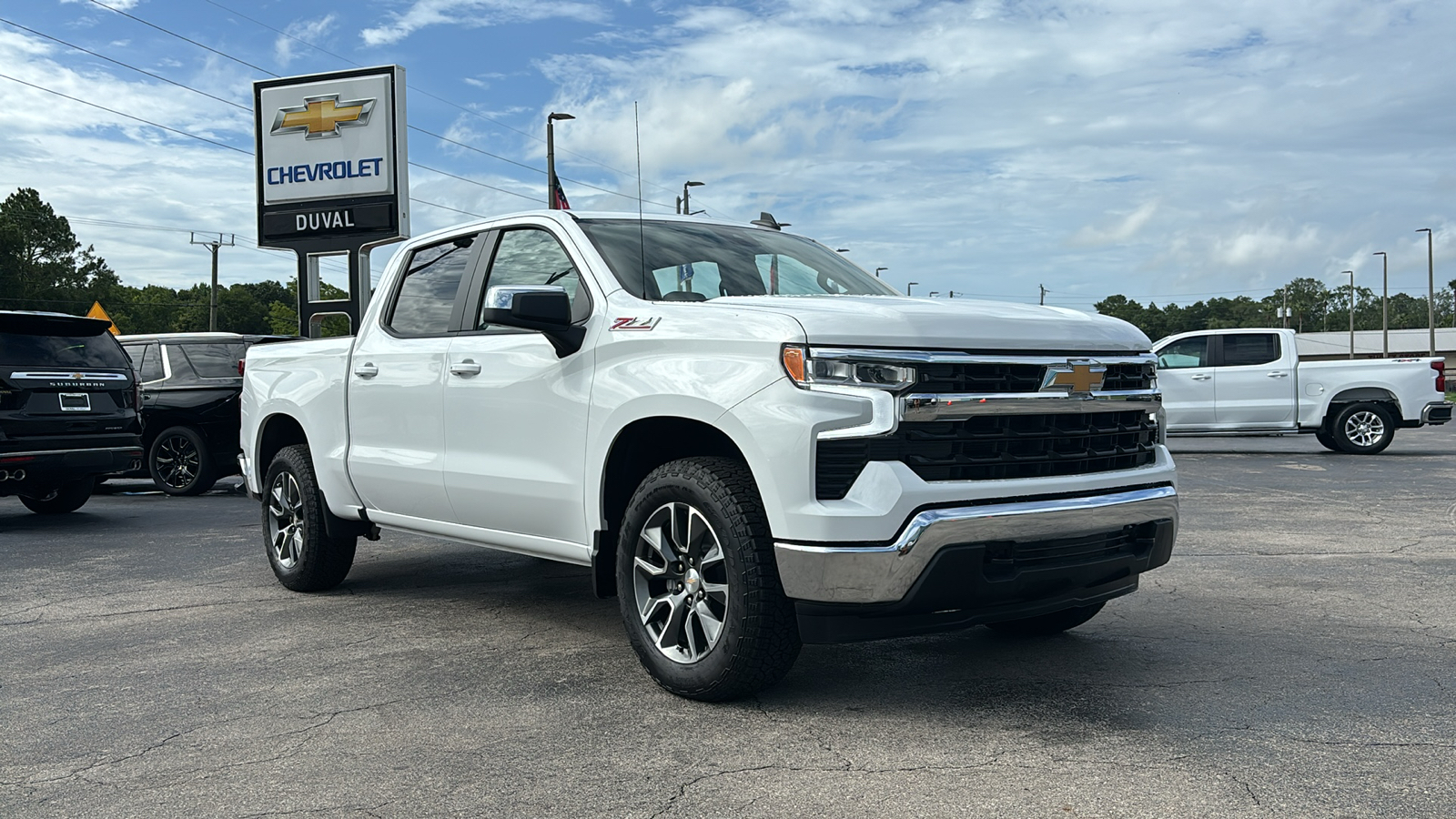 2024 Chevrolet Silverado 1500 LT 1