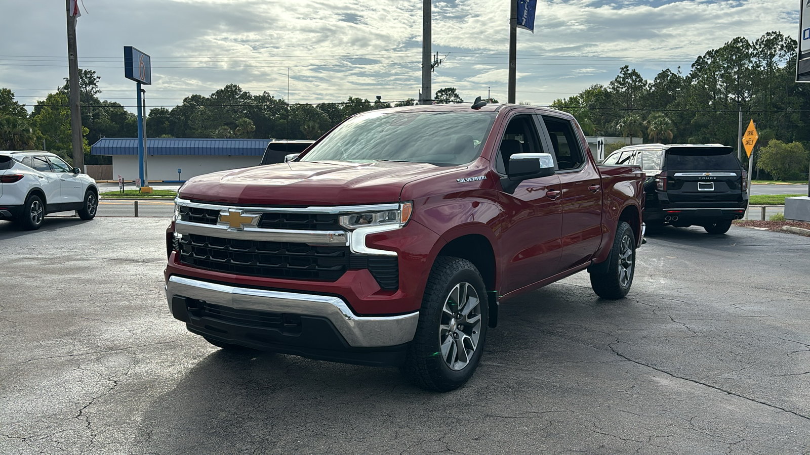 2024 Chevrolet Silverado 1500 LT 3