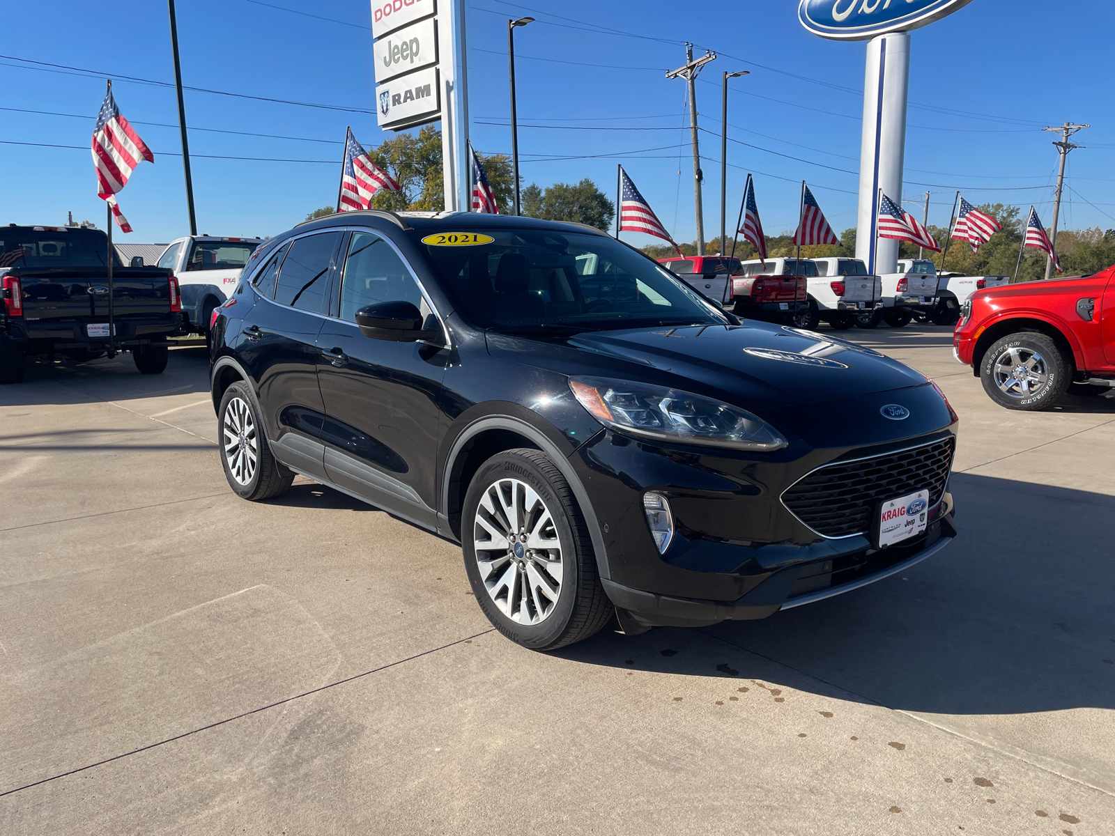 2021 Ford Escape Titanium 1