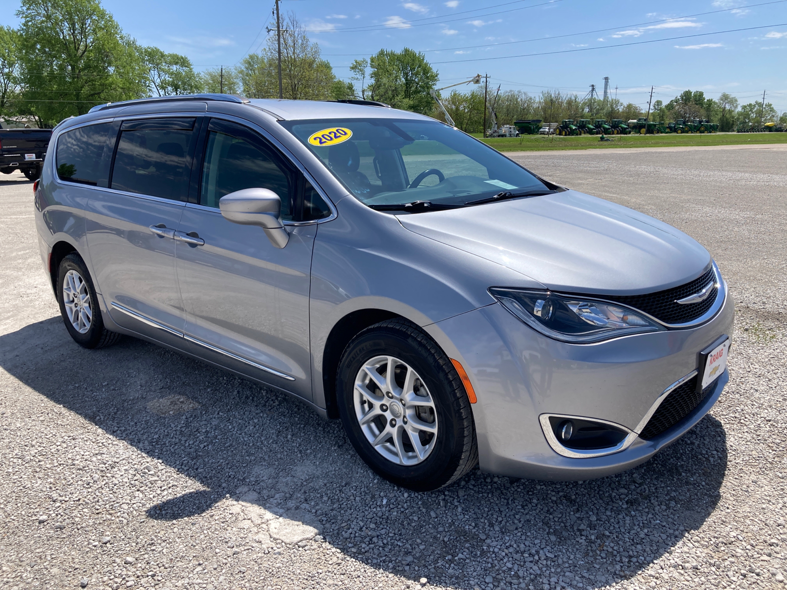 2020 Chrysler Pacifica Touring L 1