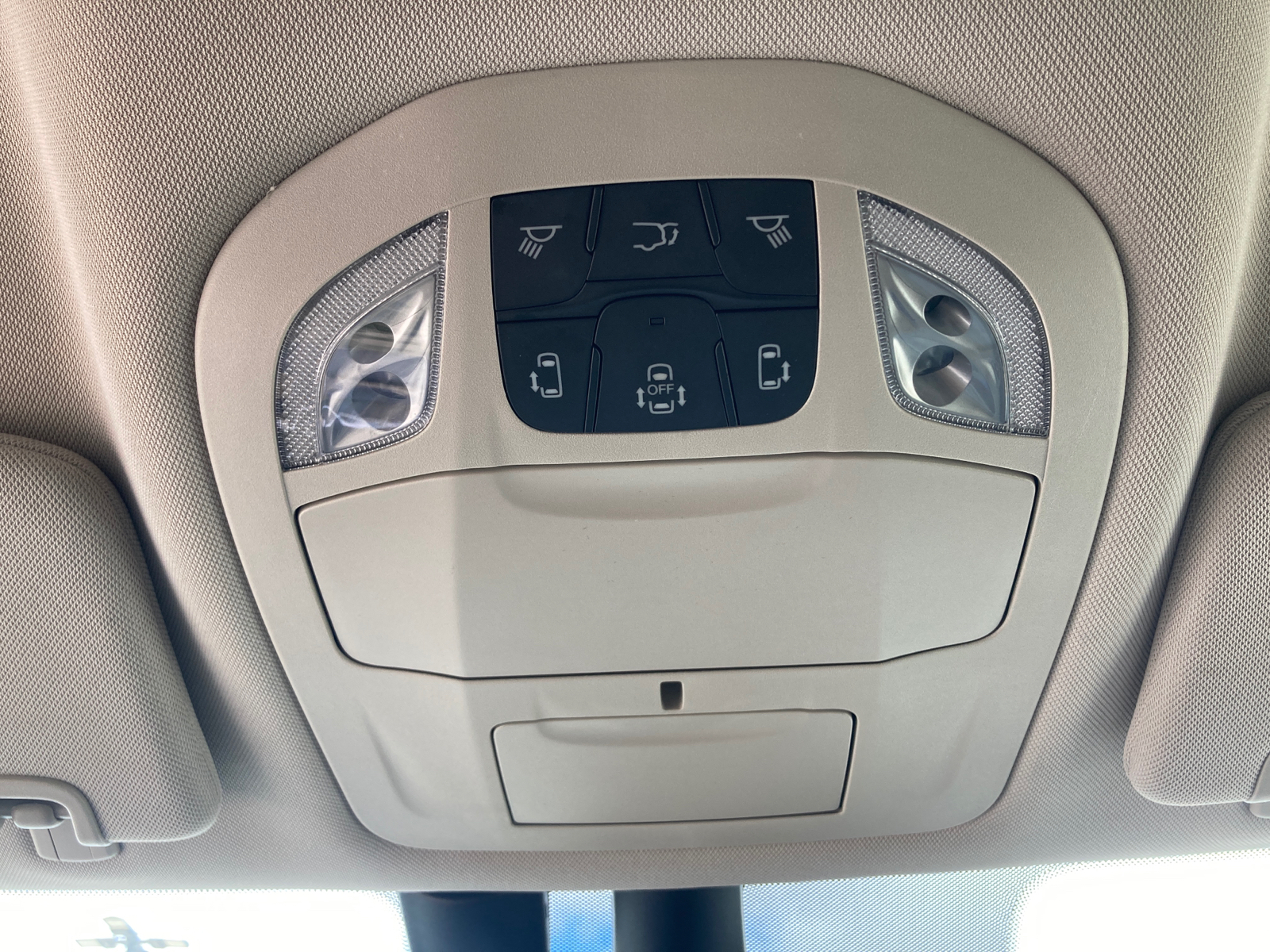 2022 Chrysler Pacifica Touring L 31