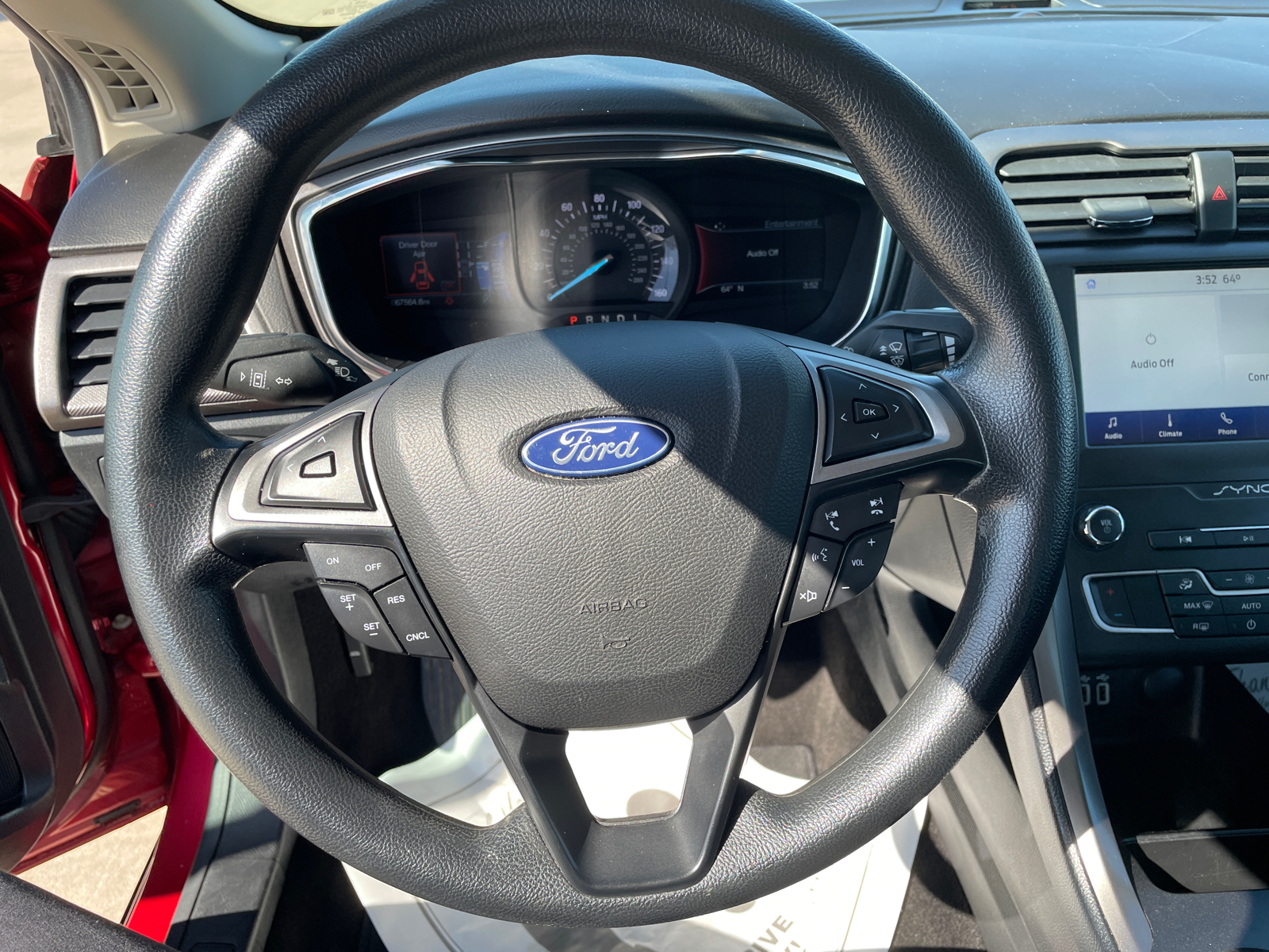 2020 Ford Fusion SE 9