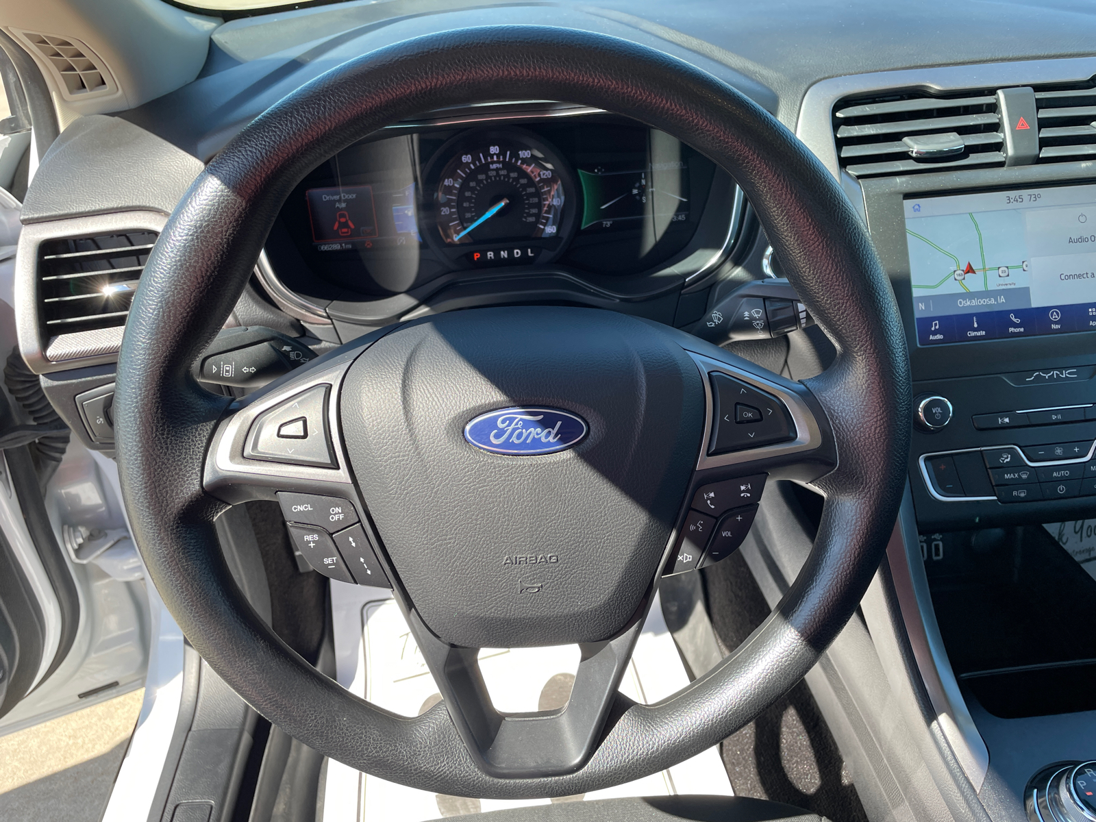 2020 Ford Fusion SE 13