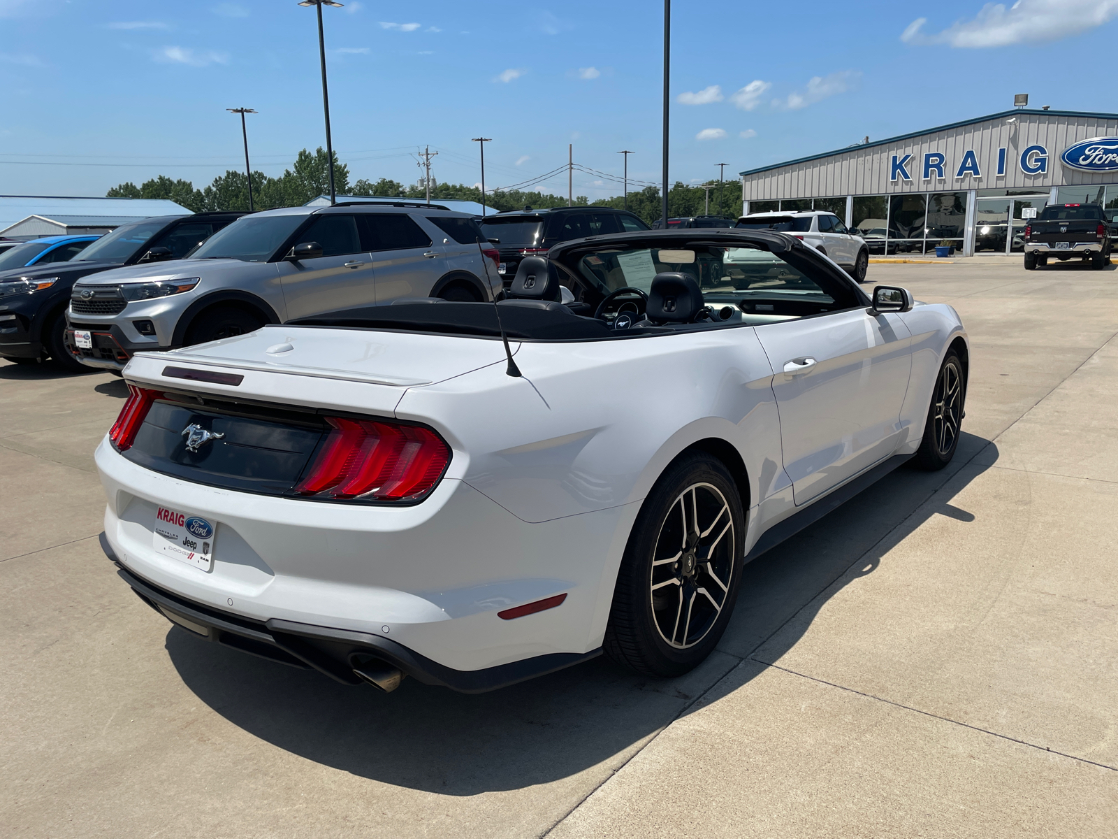 2021 Ford Mustang EcoBoost Premium 14