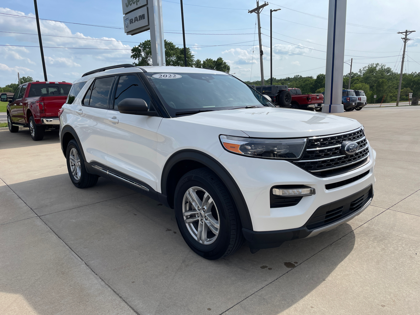 2022 Ford Explorer XLT 1