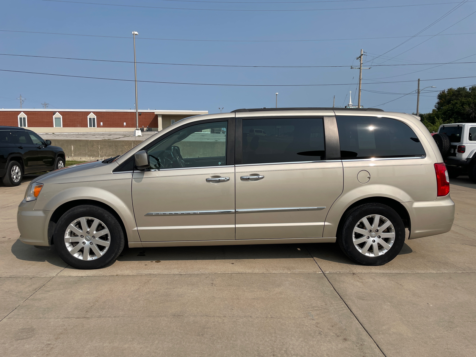 2016 Chrysler Town & Country Touring 4