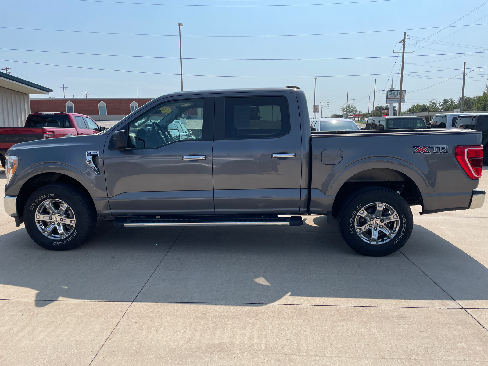 2021 Ford F-150 XLT 4