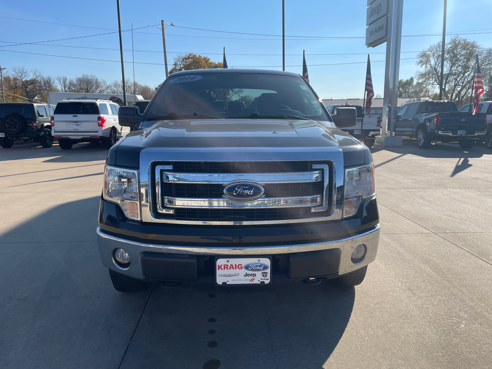 2014 Ford F-150 XLT 2