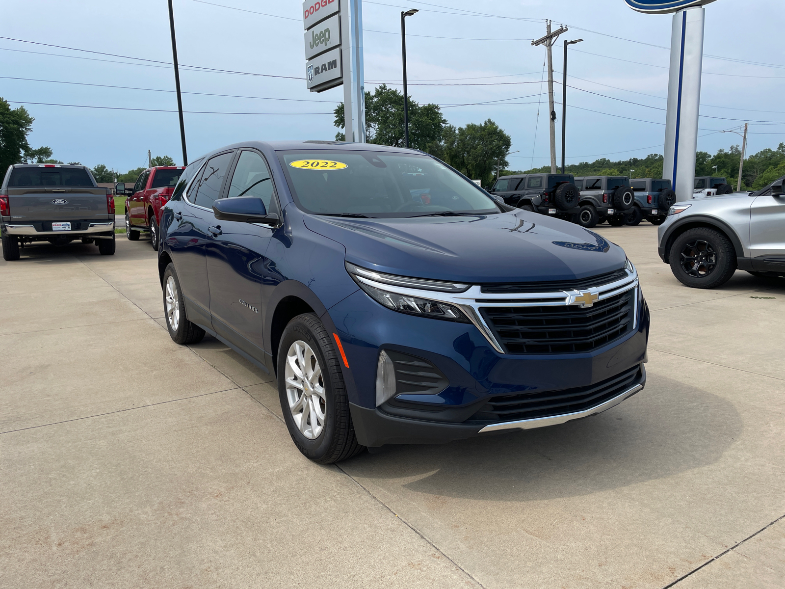 2022 Chevrolet Equinox LT 1