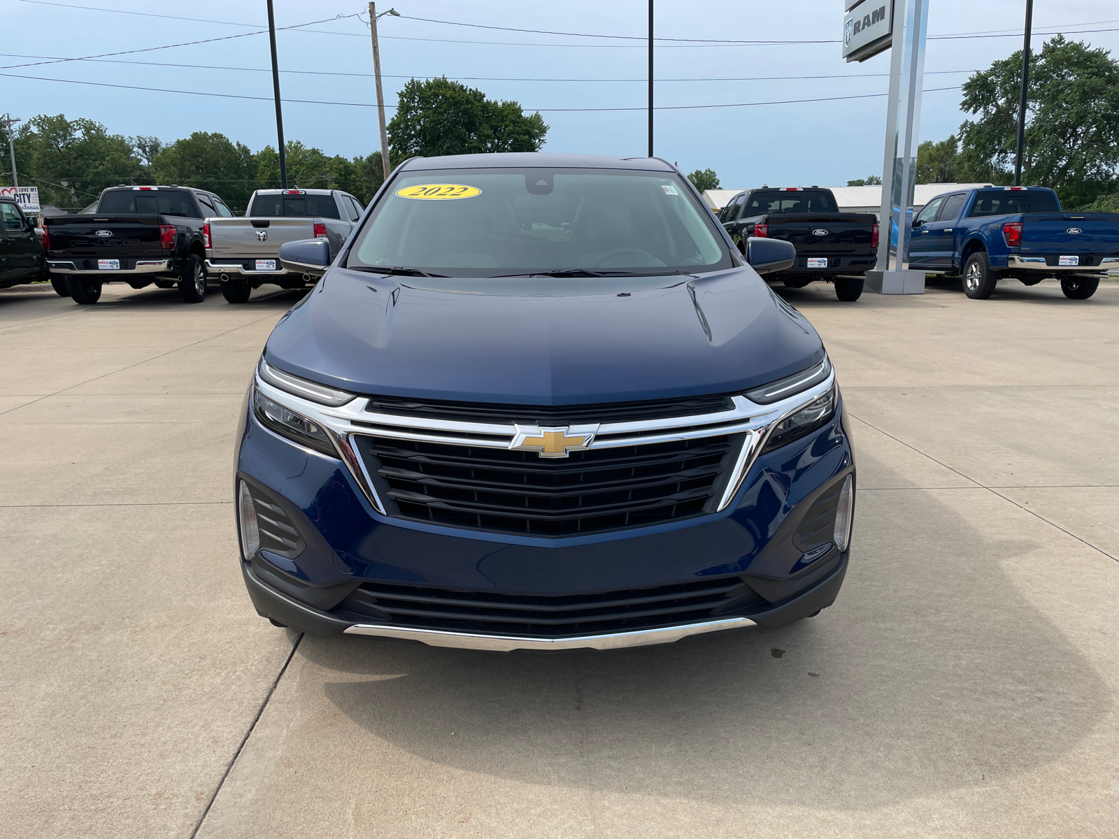 2022 Chevrolet Equinox LT 2