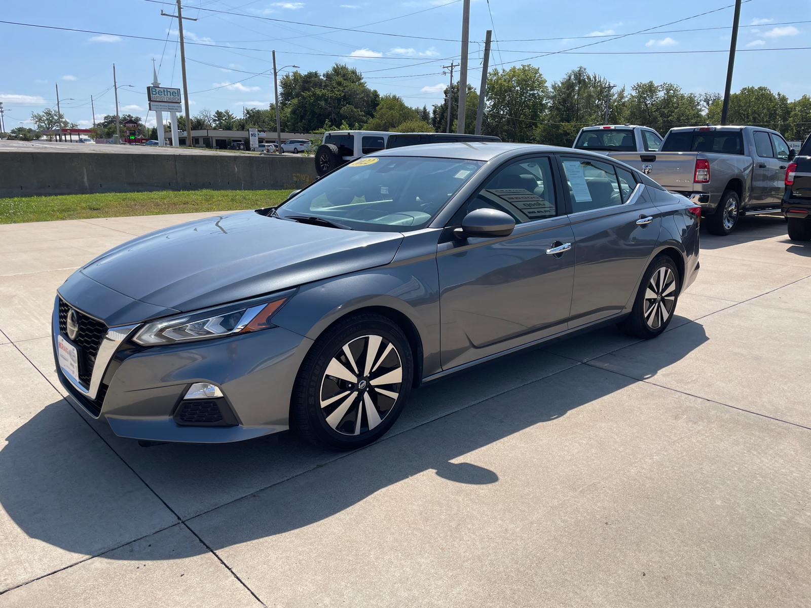 2022 Nissan Altima 2.5 SV 3