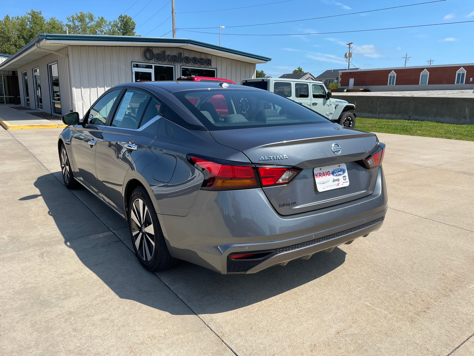 2022 Nissan Altima 2.5 SV 5