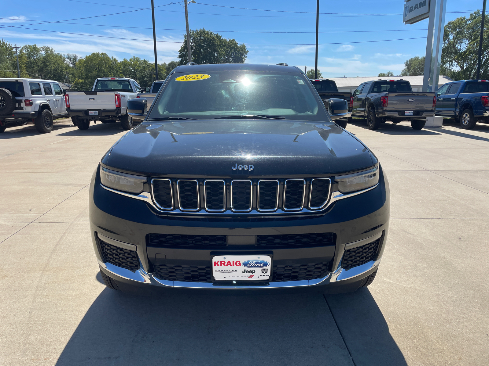 2023 Jeep Grand Cherokee L Limited 2