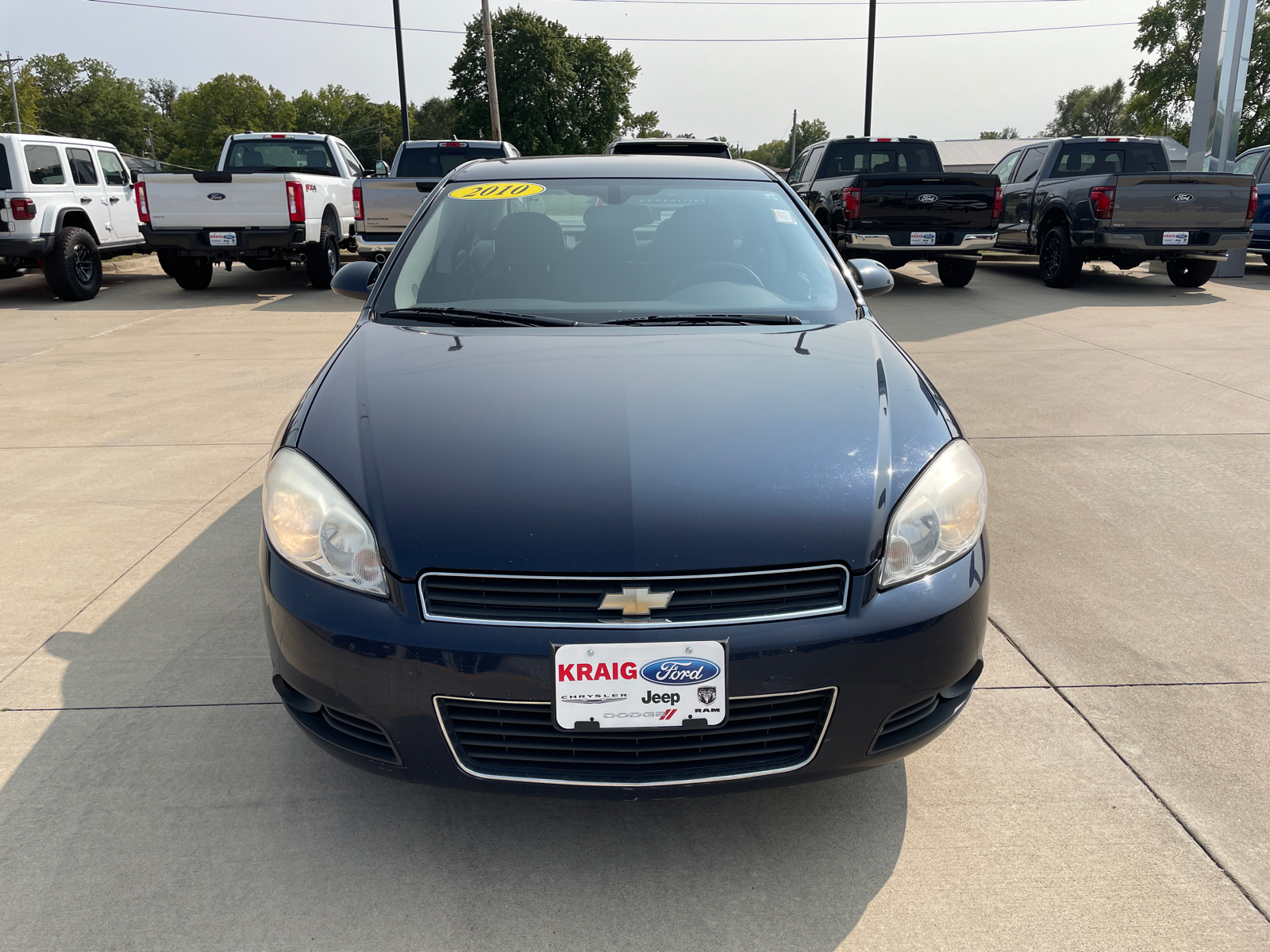 2010 Chevrolet Impala LT 2