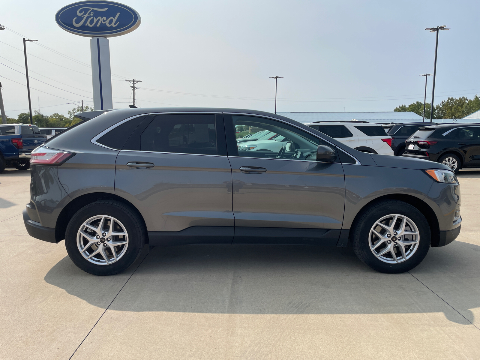 2023 Ford Edge SEL 8